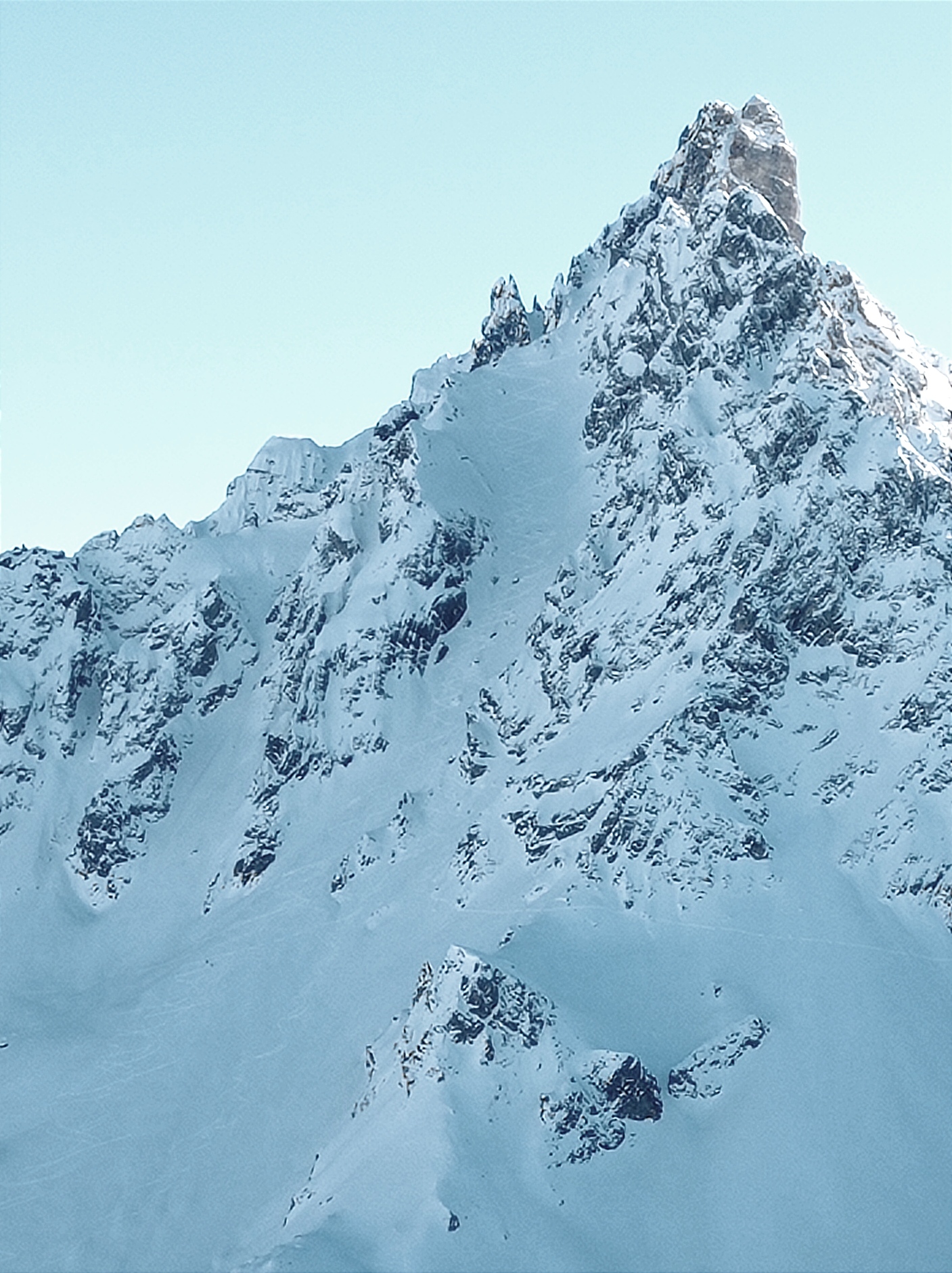 Aguille du Fruit Nord Couloir in all its FreeRide glory.