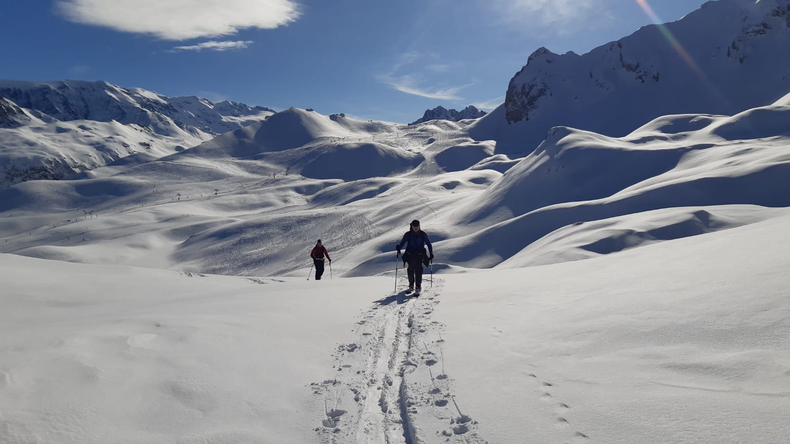 The skin track
📷 Goodshitskier.