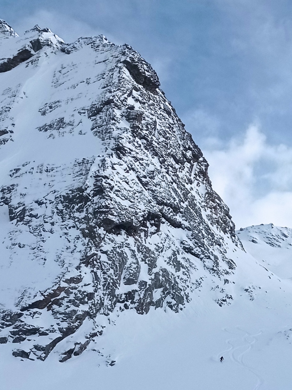 Discover your cosmic insignificance descending the Col du Borgne